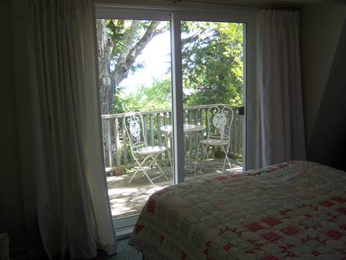 Imagen de la habitación del Motel High Tide Inn. Foto 5