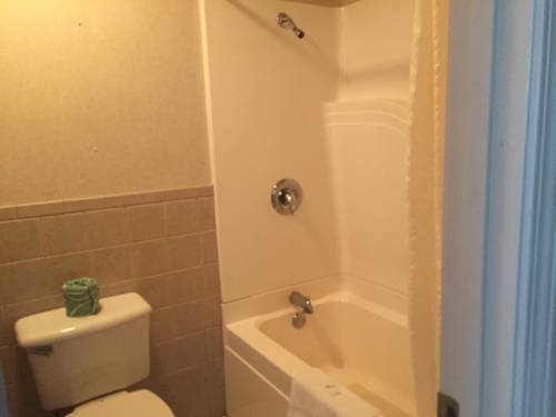 Imagen de la habitación del Motel Highland Hills and Cabins &ndash; A Master Hosts Resort. Foto 5