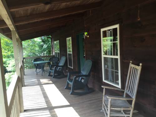 Imagen de la habitación del Motel Highland Hills and Cabins &ndash; A Master Hosts Resort. Foto 7