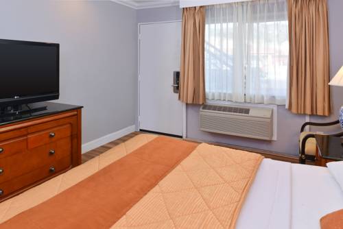 Imagen de la habitación del Motel Highlander, Oakland. Foto 5