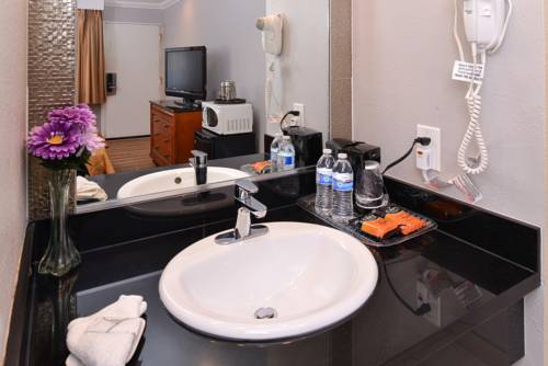 Imagen de la habitación del Motel Highlander, Oakland. Foto 16