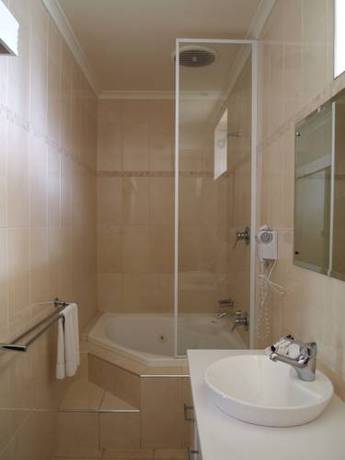 Imagen de la habitación del Motel Hilton Beachfront. Foto 1