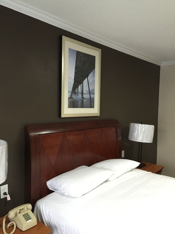 Imagen de la habitación del Motel Hi-way Host. Foto 4