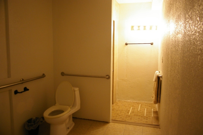 Imagen de la habitación del Motel Holiday House. Foto 17