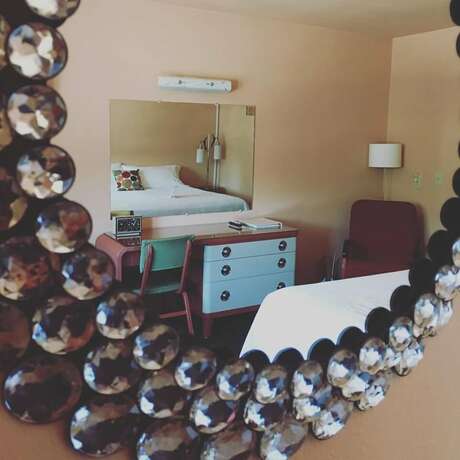 Imagen de la habitación del Motel Holiday Music. Foto 20