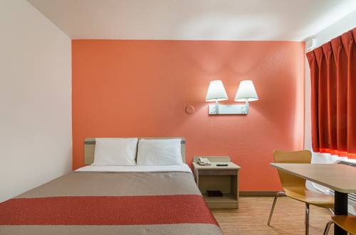 Imagen de la habitación del Motel Home 6 by Townhouse Topeka KS I 70. Foto 5