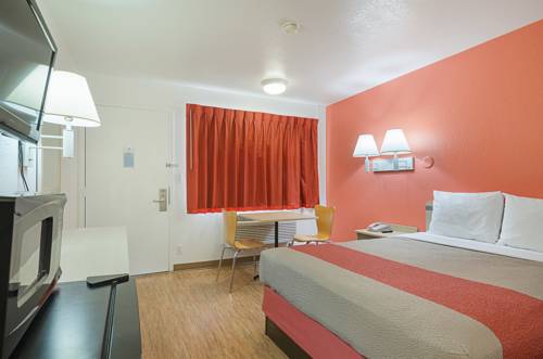Imagen de la habitación del Motel Home 6 by Townhouse Topeka KS I 70. Foto 12