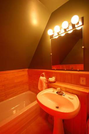 Imagen de la habitación del Motel Hotel Fleur De Lys, Perc&eacute;. Foto 3