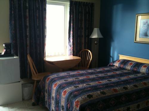 Imagen de la habitación del Motel Hotel Fleur De Lys, Perc&eacute;. Foto 12
