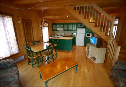 Imagen de la habitación del Motel Hotel Fleur De Lys, Perc&eacute;. Foto 13