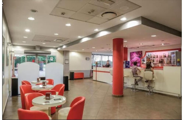 Imagen de los interiores del Motel Hotel Prestige. Foto 18