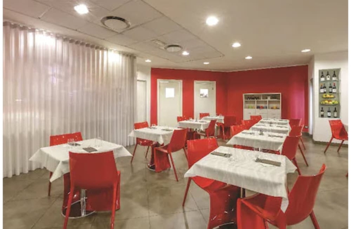 Imagen del bar/restaurante del Motel Hotel Prestige. Foto 3