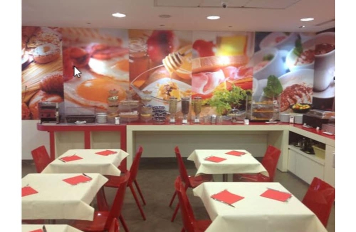 Imagen del bar/restaurante del Motel Hotel Prestige. Foto 5