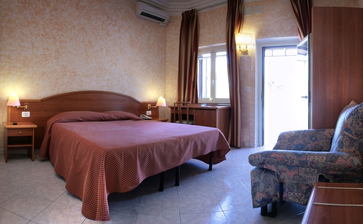 Imagen de la habitación del Motel Hotel Salaria. Foto 12