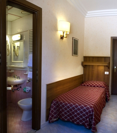 Imagen de la habitación del Motel Hotel Salaria. Foto 13