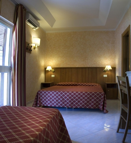 Imagen de la habitación del Motel Hotel Salaria. Foto 18