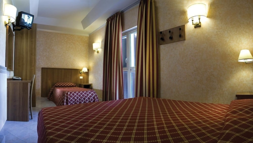 Imagen de la habitación del Motel Hotel Salaria. Foto 19