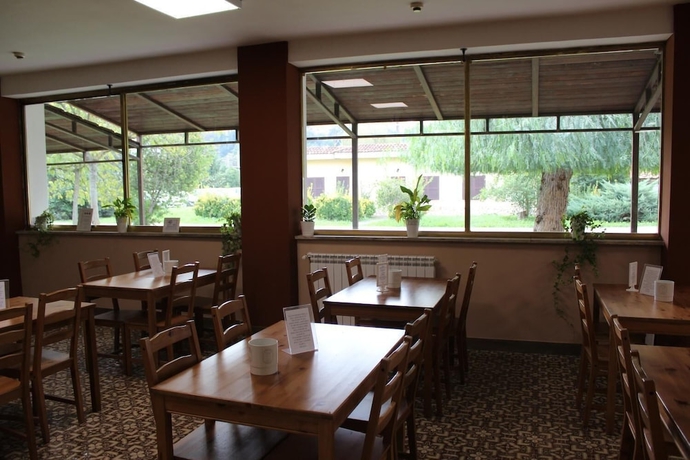 Imagen del bar/restaurante del Motel Hotel Salaria. Foto 8