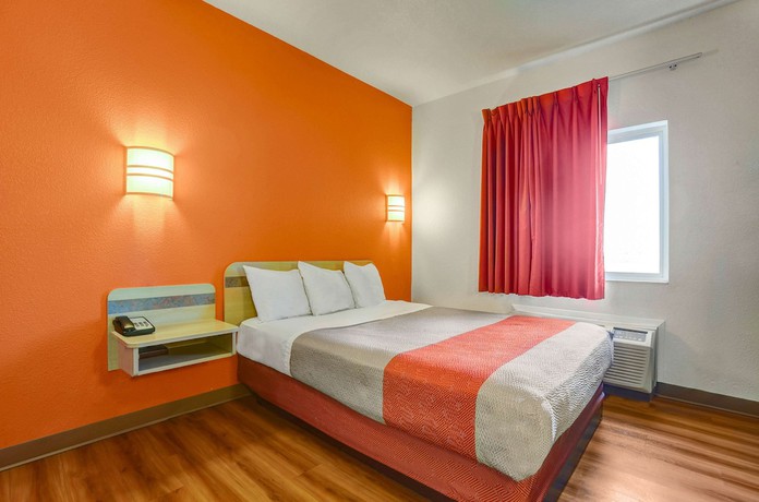 Imagen de la habitación del Motel Howard Johnson by Wyndham Lemoore. Foto 5