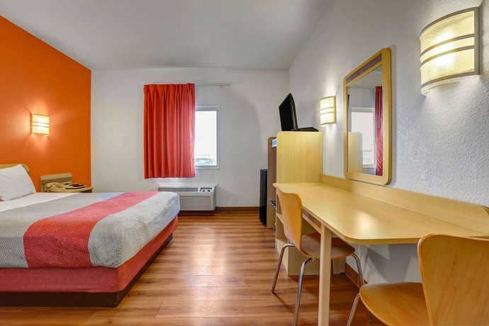 Imagen de la habitación del Motel Howard Johnson by Wyndham Lemoore. Foto 6