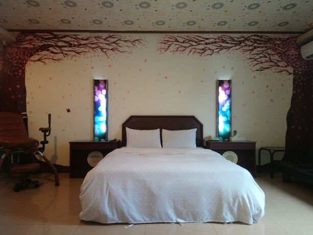 Imagen de la habitación del Motel Hua Du, Jiji. Foto 12