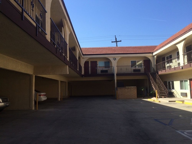 Imagen de los exteriores del Motel Hyland Inn Long Beach. Foto 12