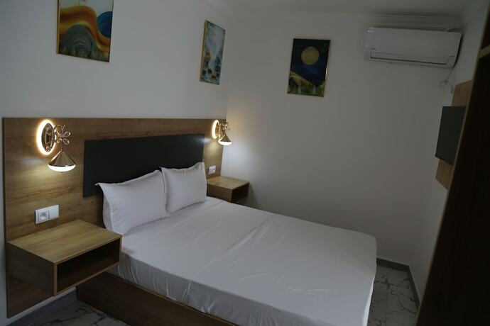 Imagen de la habitación del Motel Infinity, El Khroub. Foto 11