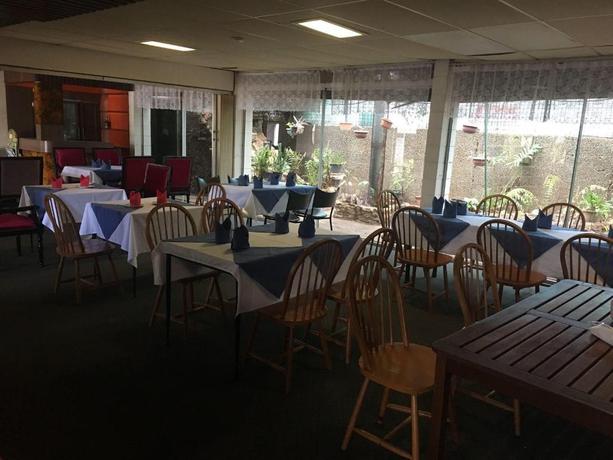 Imagen del bar/restaurante del Motel Inland Oasis. Foto 5