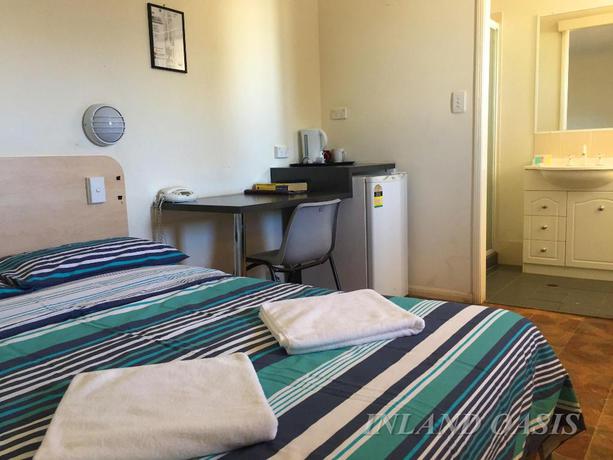 Imagen de la habitación del Motel Inland Oasis. Foto 10