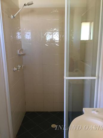 Imagen de la habitación del Motel Inland Oasis. Foto 17