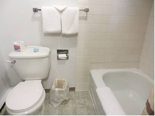 Imagen de la habitación del Motel Inntowne. Foto 3
