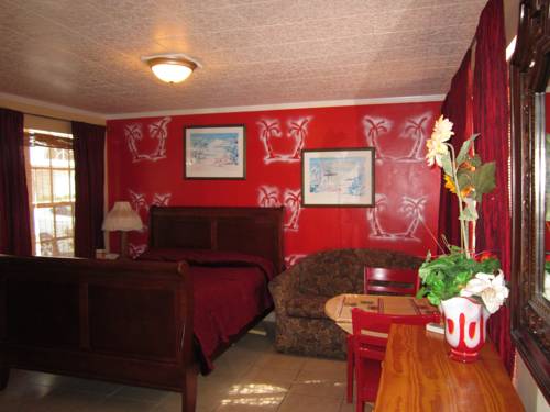 Imagen de la habitación del Motel Ivory Sands Beach Suites. Foto 13