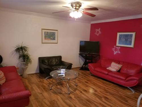 Imagen de la habitación del Motel Ivory Sands Beach Suites. Foto 15