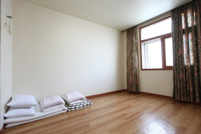 Imagen de la habitación del Motel Jeju Samoa. Foto 13