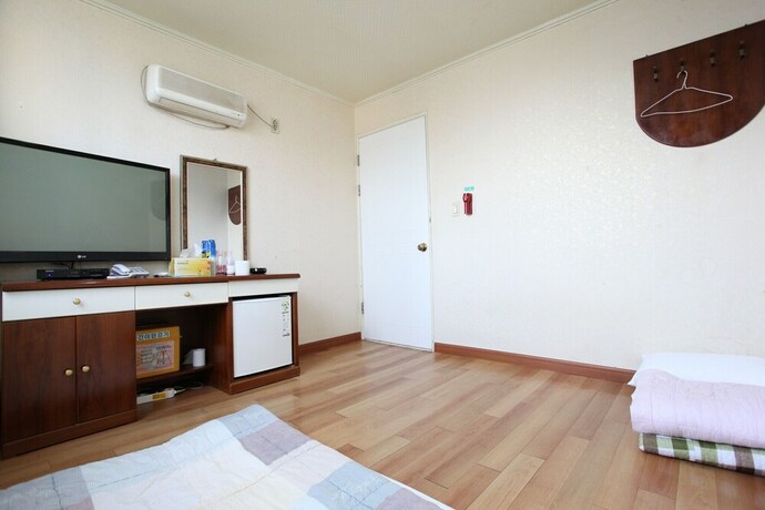 Imagen de la habitación del Motel Jeju Samoa. Foto 22