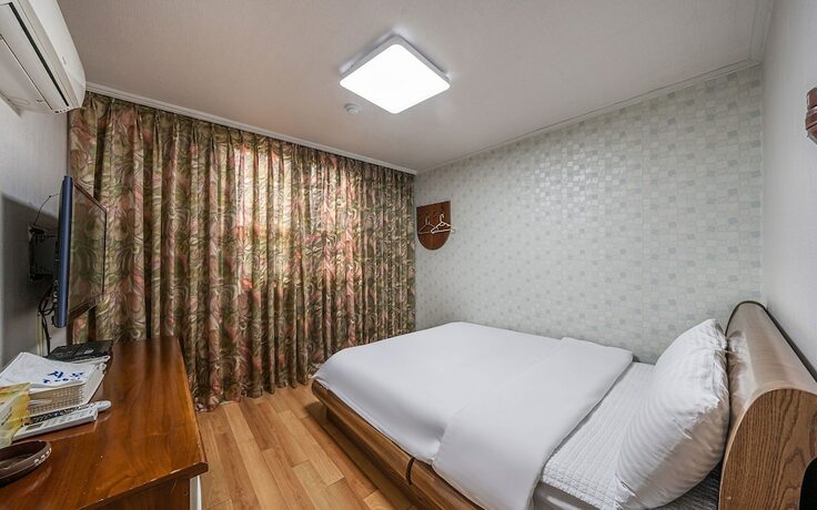 Imagen de la habitación del Motel Jeju Samoa. Foto 23