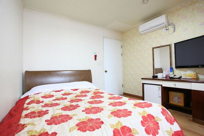 Imagen de la habitación del Motel Jeju Samoa. Foto 32