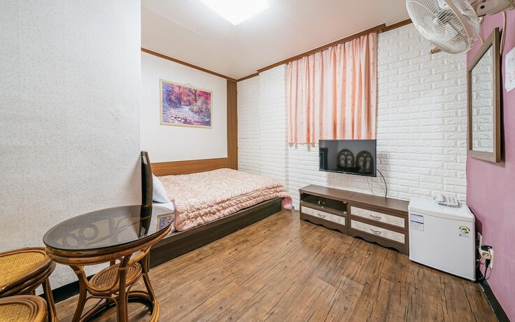 Imagen de la habitación del Motel Jeju Yeongsung. Foto 16