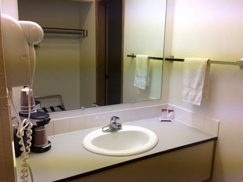 Imagen de la habitación del Motel King Oscar. Foto 15