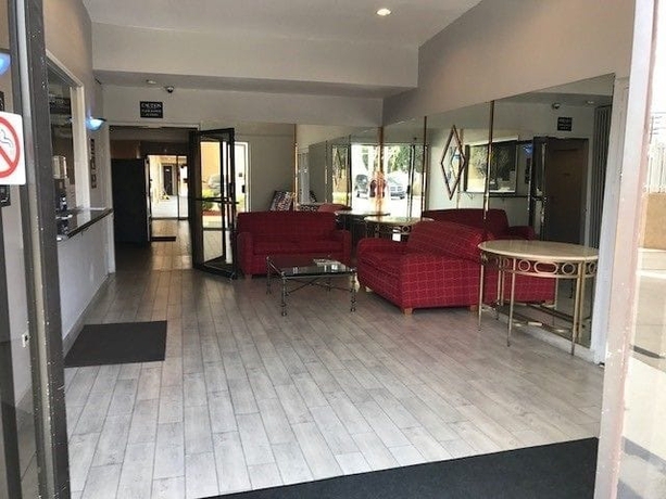 Imagen de los interiores del Motel Kings, Inglewood. Foto 16