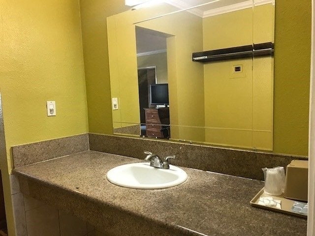 Imagen de la habitación del Motel Kings, Inglewood. Foto 7