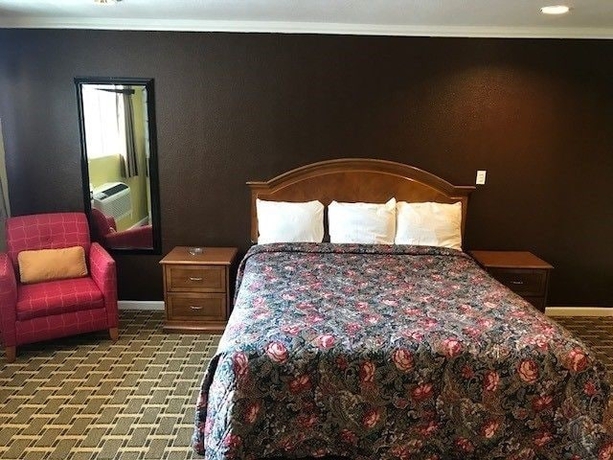 Imagen de la habitación del Motel Kings, Inglewood. Foto 9