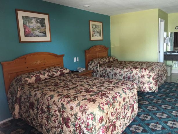 Imagen de los exteriores del Motel Knights Inn North Richland Hills. Foto 4
