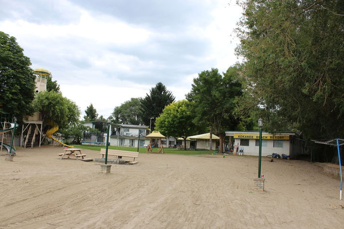 Imagen de los exteriores del Motel Kokanee Beach Resort. Foto 16