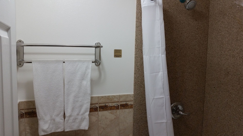 Imagen de la habitación del Motel Kona Inn Anaheim. Foto 11