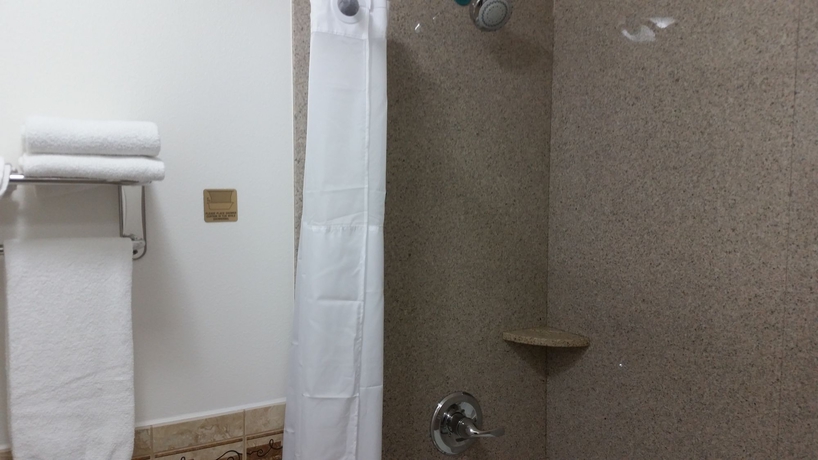 Imagen de la habitación del Motel Kona Inn Anaheim. Foto 12
