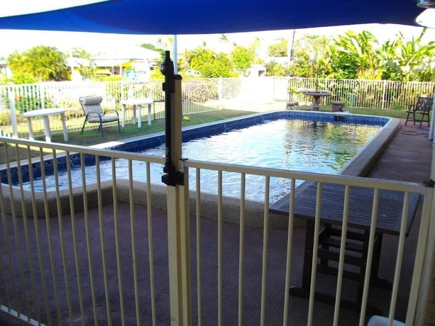 Imagen de la piscina del Motel Kurrmine Beach. Foto 17