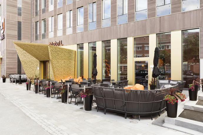 Imagen de los exteriores del Motel L Älvsjö. Foto 13