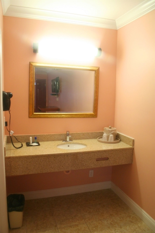 Imagen de la habitación del Motel La Casa Inn, Pasadena. Foto 7