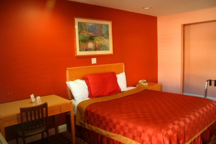 Imagen de la habitación del Motel La Casa Inn, Pasadena. Foto 10